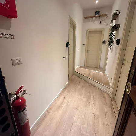 Single Room With St Peters Basilica View Гостевой дом Рим